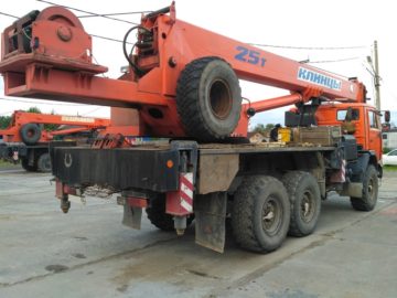 Фото автокрана Клинцы 25 тонн в Сургуте