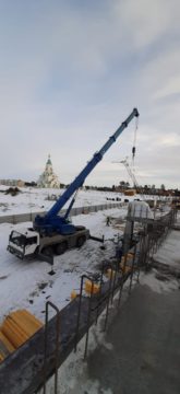 Фото оказания услуг автокраном Либхер