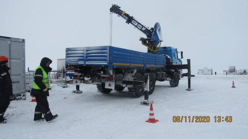 Фото манипулятора Урал HTMI-086a